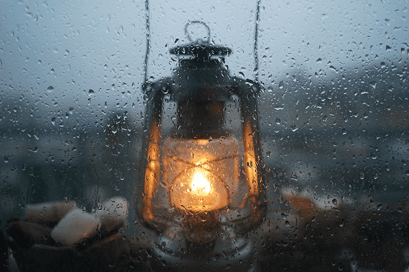 The Lantern in the Rain